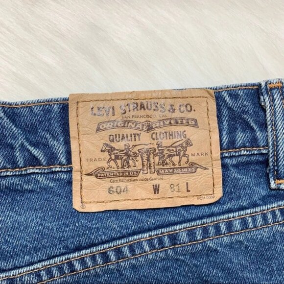 Levi’s Women’s Jean Shorts Vintage Orange Tab Cutoff Distressed Denim High Rise - Picture 14 of 16